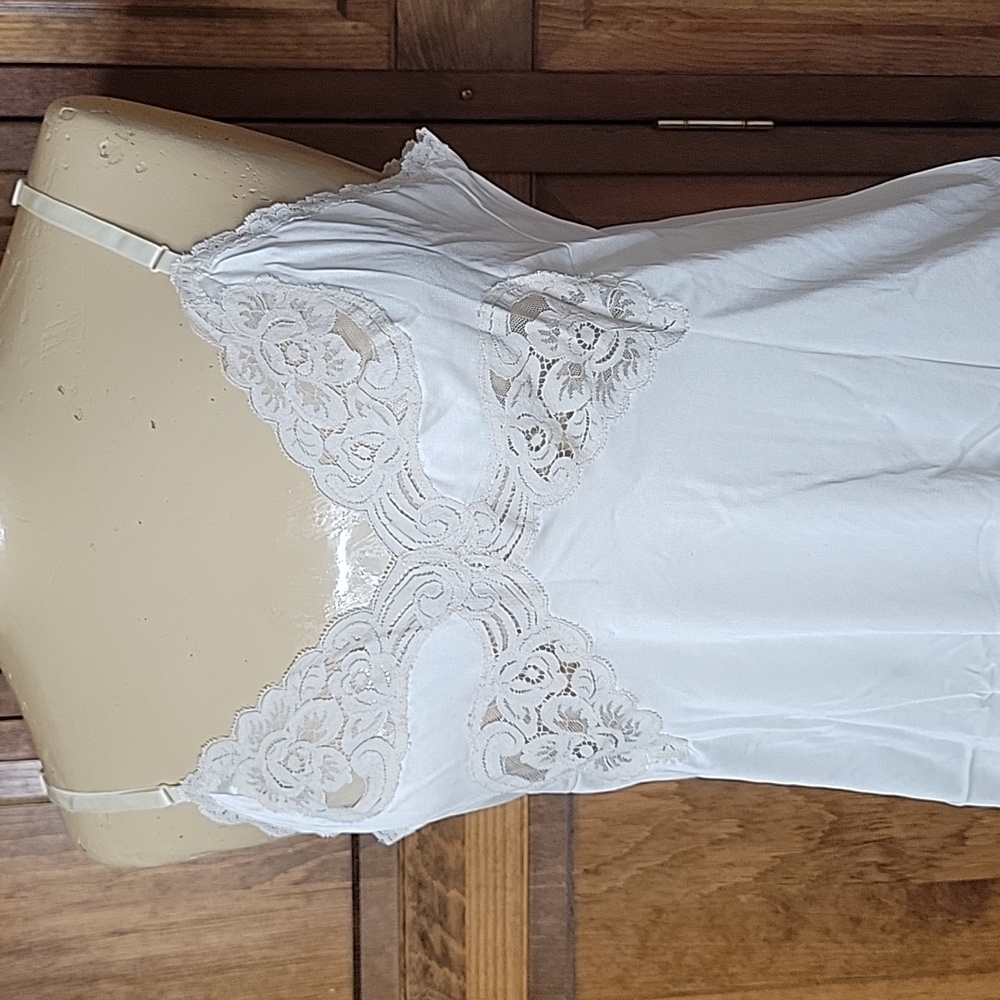 Vanity Fair Vintage Lace Slip Sz 38 - Picture 2 of 7